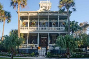 Julius H. Ruhl House (c. 1874)